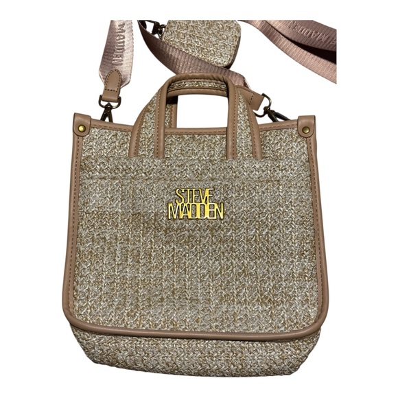 Steve Madden Beige Straw Tote Crossbody with Adjustable Strap & AirPod Case - Picture 2 of 6